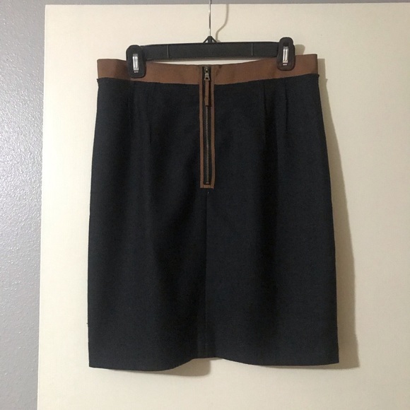 Loft dark gray lined wool skirt size 6 - Picture 2 of 3